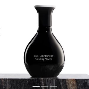 The Harmonist Guiding Water